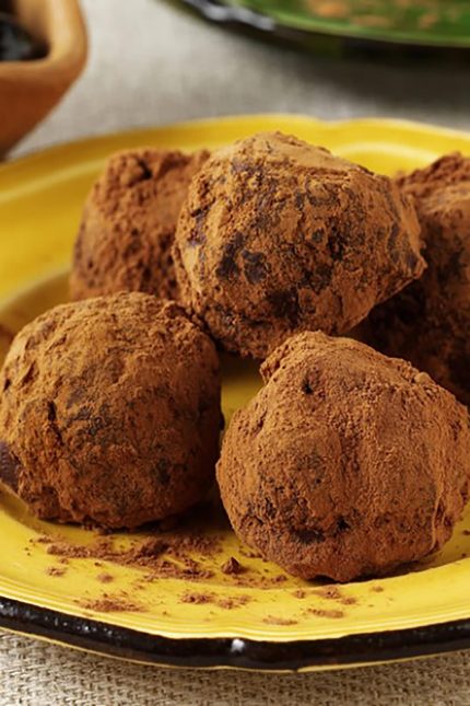 Trufas de Dark Chocolate Truffles Recipe Spanish Restaurants Tapas Bar Taste of Spain Informal Dining